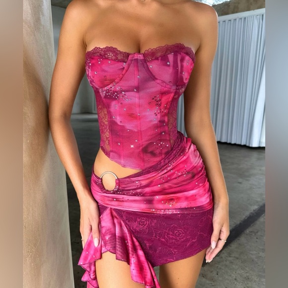 Outcast Dresses & Skirts - Outcast Jasmina Mini Dress J’Adore in Pink